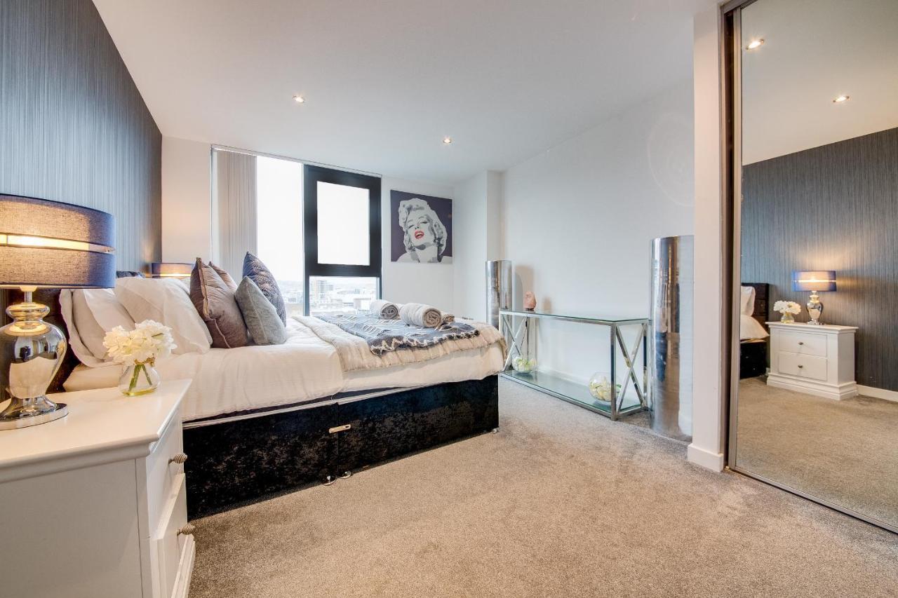 Spacious 3-Bed Penthouse With City Sky Line Views Шефилд Экстерьер фото