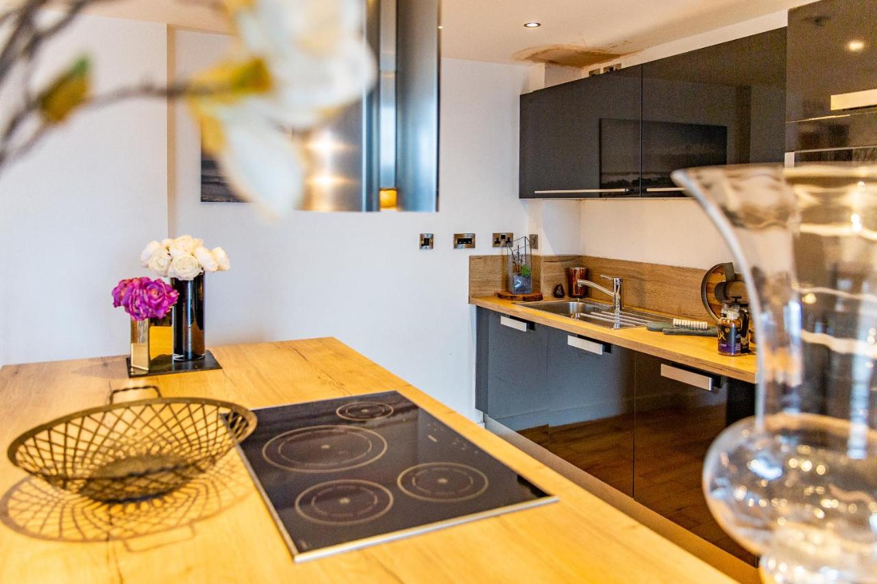 Spacious 3-Bed Penthouse With City Sky Line Views Шефилд Экстерьер фото
