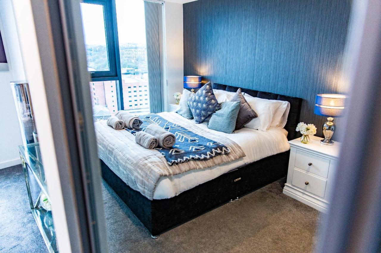 Spacious 3-Bed Penthouse With City Sky Line Views Шефилд Экстерьер фото
